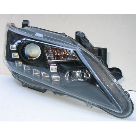 Toyota Camry V50 передняя черная ксеноновая HID