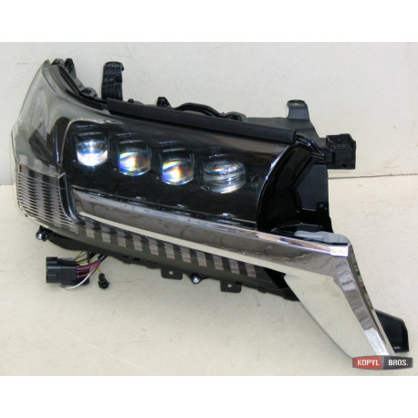 Toyota Land Cruiser 200 2016+ передняя оптика Full LED LD