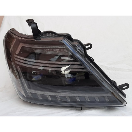 Nissan Patrol Y62 передні FULL LED фари