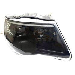 Volkswagen Touareg 2006+ передня оптика FULL LED